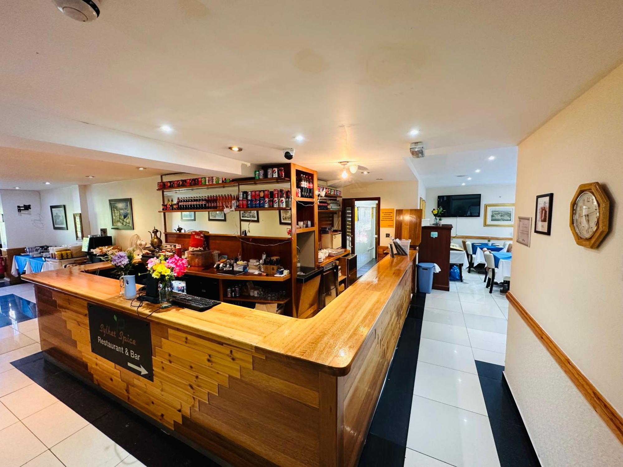 Acorn Lodge Hotel Gatwick & Parking Хорли Екстериор снимка