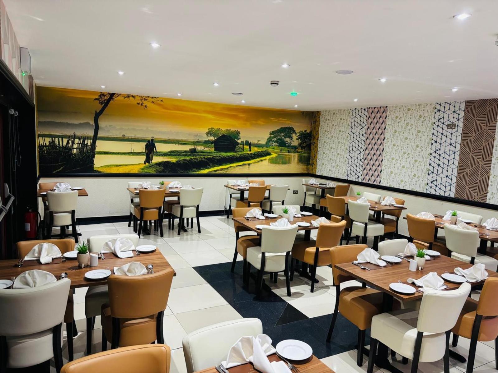Acorn Lodge Hotel Gatwick & Parking Хорли Екстериор снимка